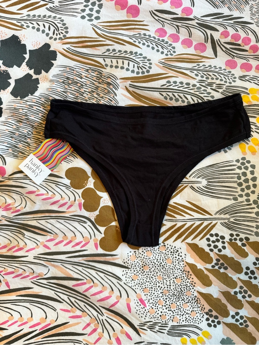NEW Hanky Panky Natural Rise Thong PlayStretch Medlium Large Black NWT